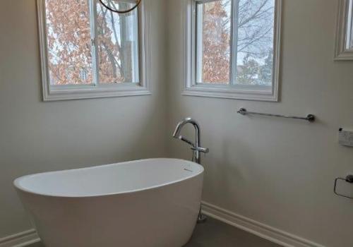 Toronto bathroom remodel HIP-9330-25